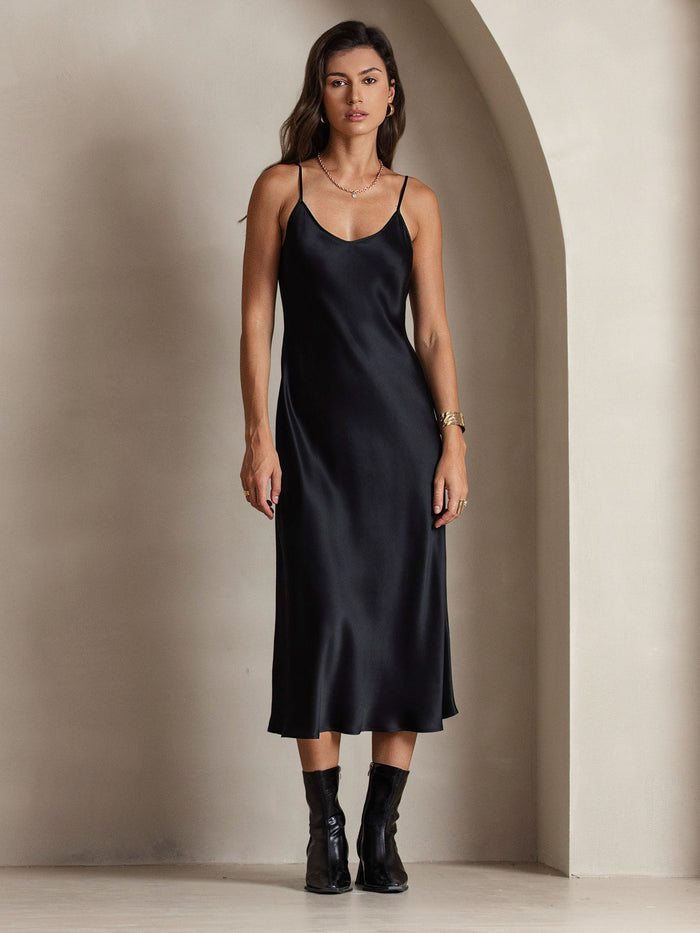 [Black] SilkSilky  Spaghetti Strap V Neck Dress 005
