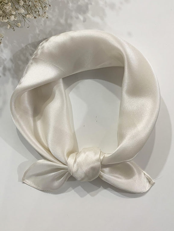 Ivory / 53x53cm