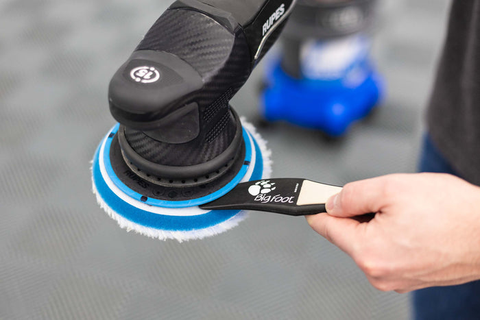 Rupes Claw Tool ranger demo on a polishing pad.