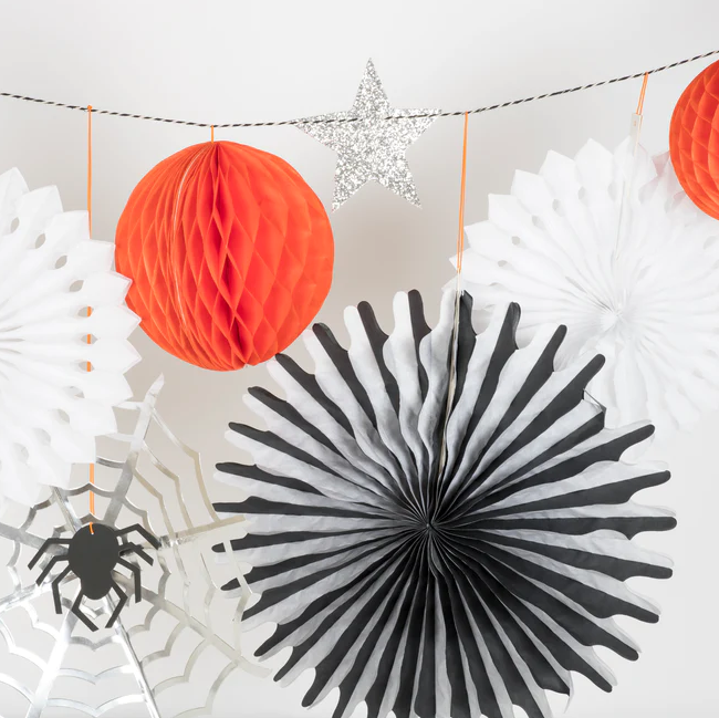 Hanging Decorations - Halloween Honeycomb Shapes Garland Detail