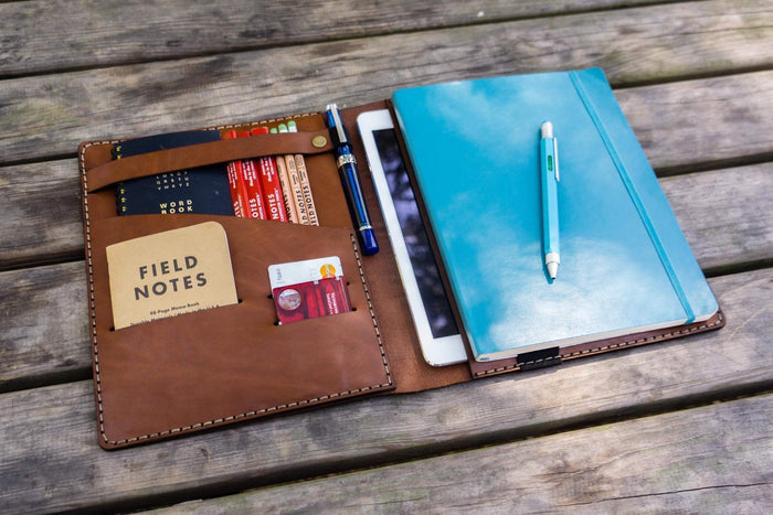 iPad Air/Pro & Extra Large Moleskine Cover - Brown