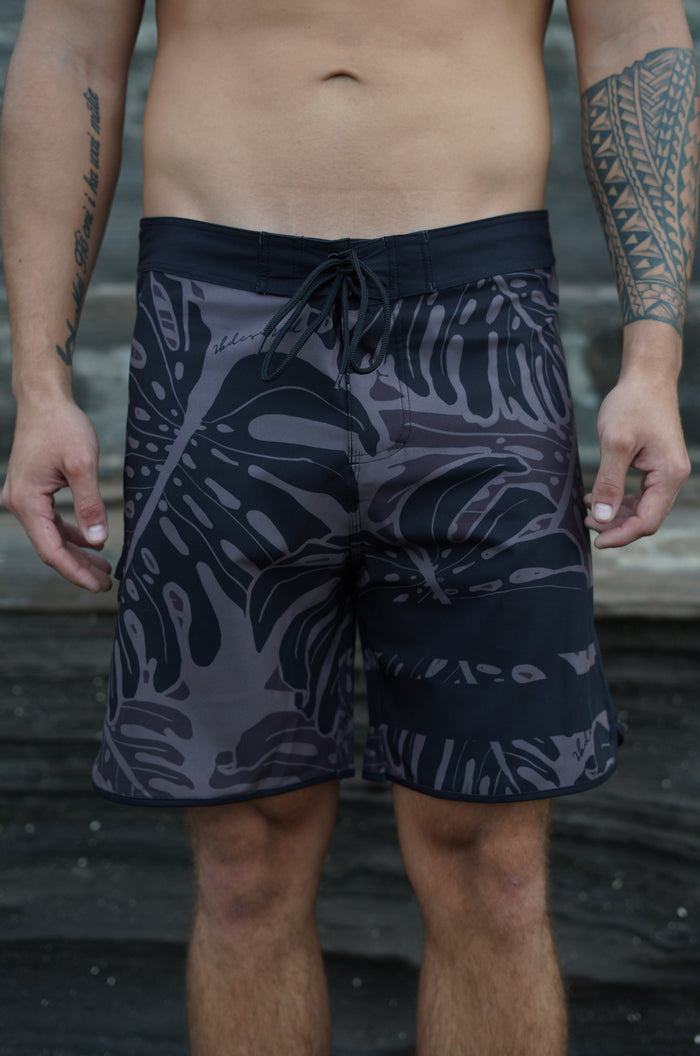 Kamekona Kane Shorts (Short Length)