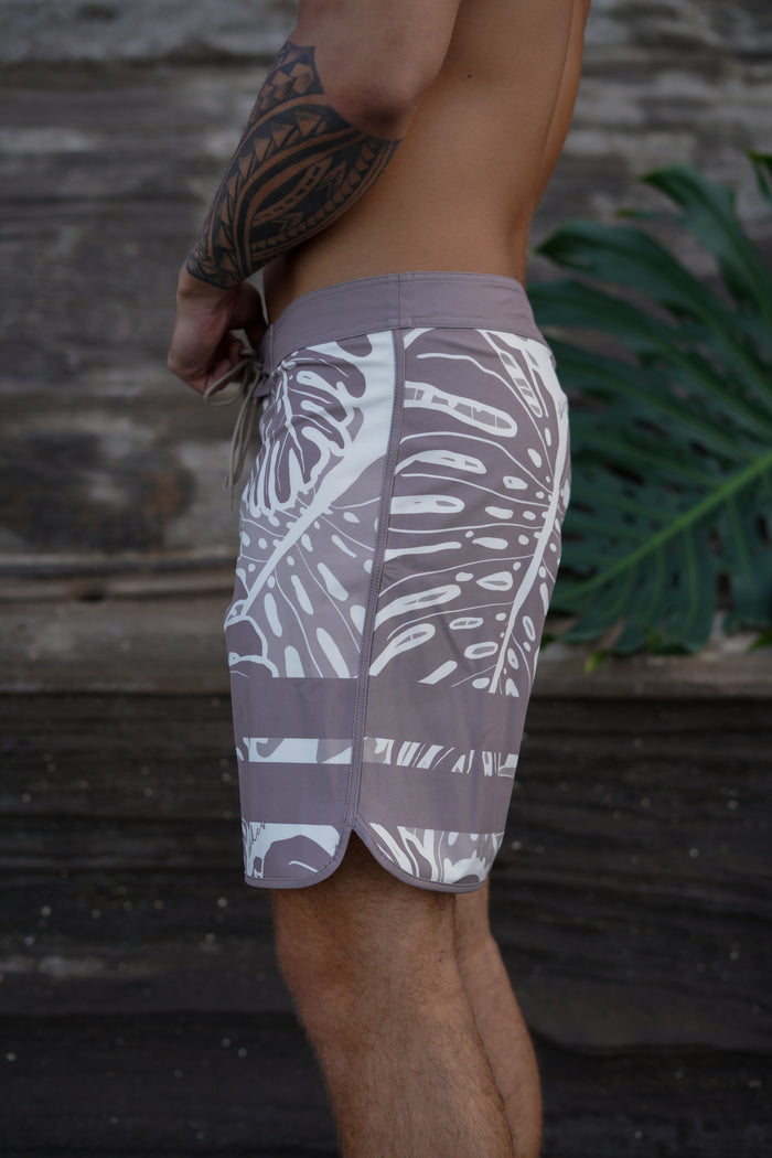 Kamekona Kane Shorts (Short Length)