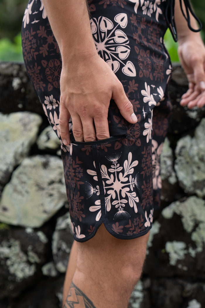 Kamekona Kane Shorts (Short Length)