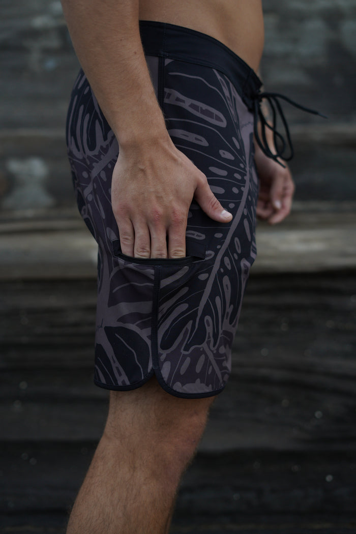 Kamekona Kane Shorts (Short Length)
