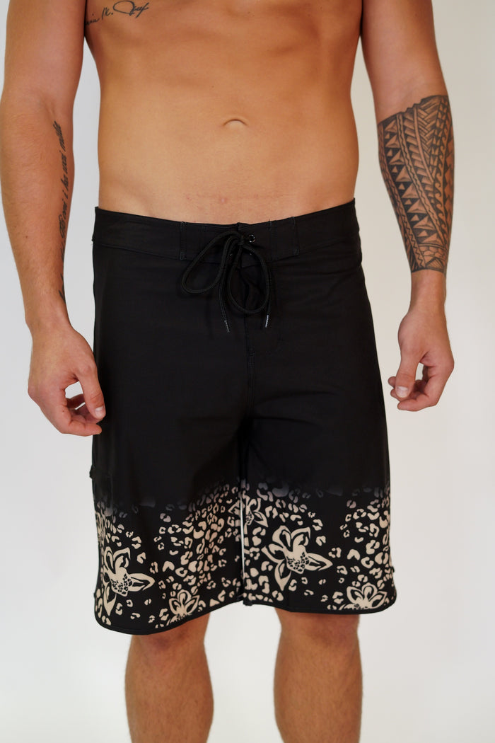 Kamekona Kane Shorts (WAREHOUSE SALE)