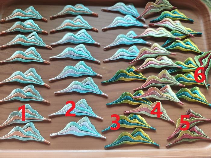PF067 - Mountain Chanhua Brooch - Wholesale