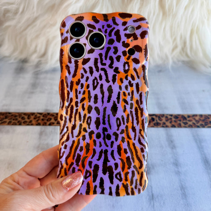 Purr-ple Haze Wavy Luxe MagSafe Case for iPhone