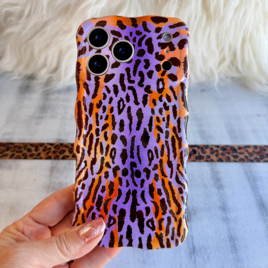 Purr-ple Haze Wavy Luxe MagSafe Case for iPhone