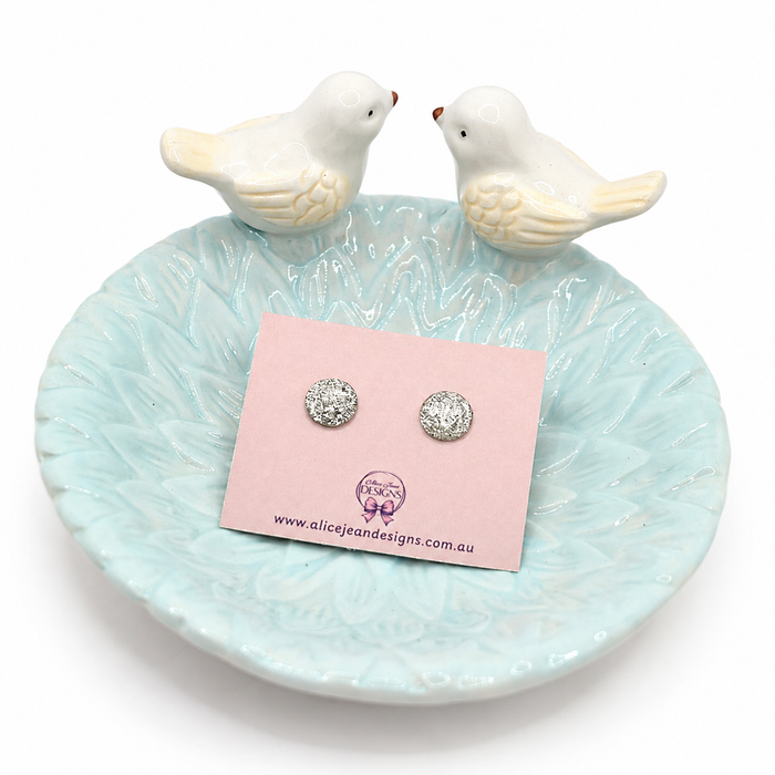 Round silver resin stud earrings