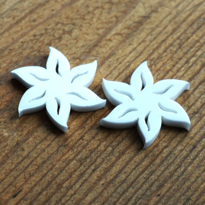 fluorescent Red / Lotus Flower / 50 pieces