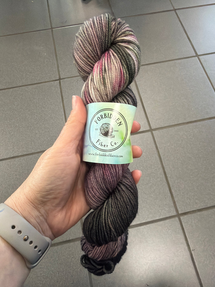 Single Skein Sale - Gluttony Worsted