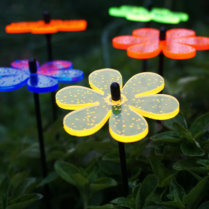 SunCatcher® Set of 5 Handmade Daisy Garden Stakes | Premium Acrylic Garden Flowers | 3 Sizes & 6 Colours