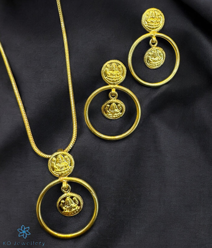 The Silver Lakshmi Pendant Set