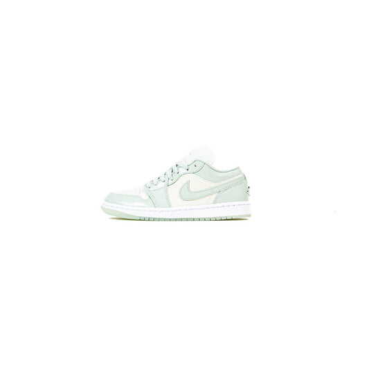 Wmns Air Jordan 1 Low SE (Sail/Seafoam-Metallic Silver)